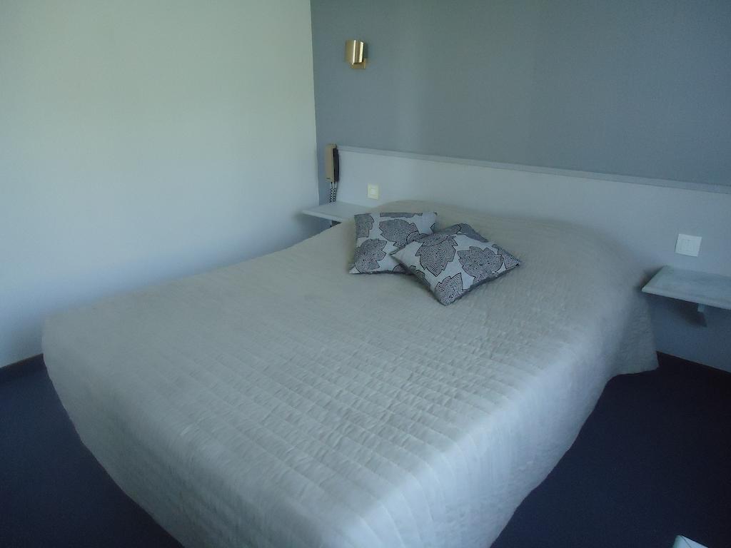 Don Quichotte Hotel Vallet Szoba fotó