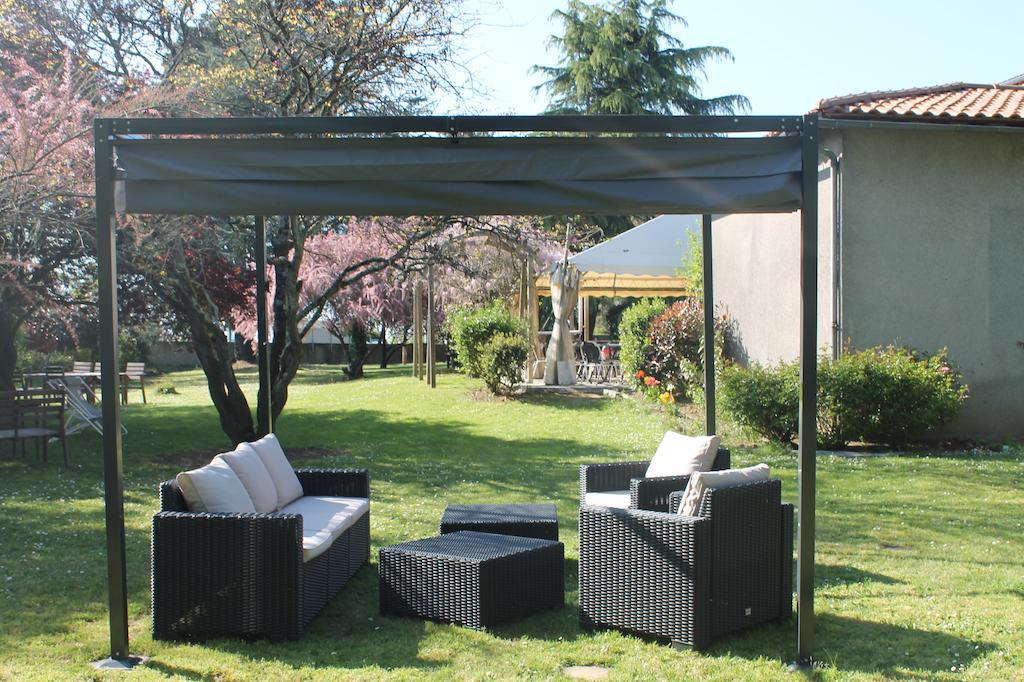 Don Quichotte Hotel Vallet Kültér fotó